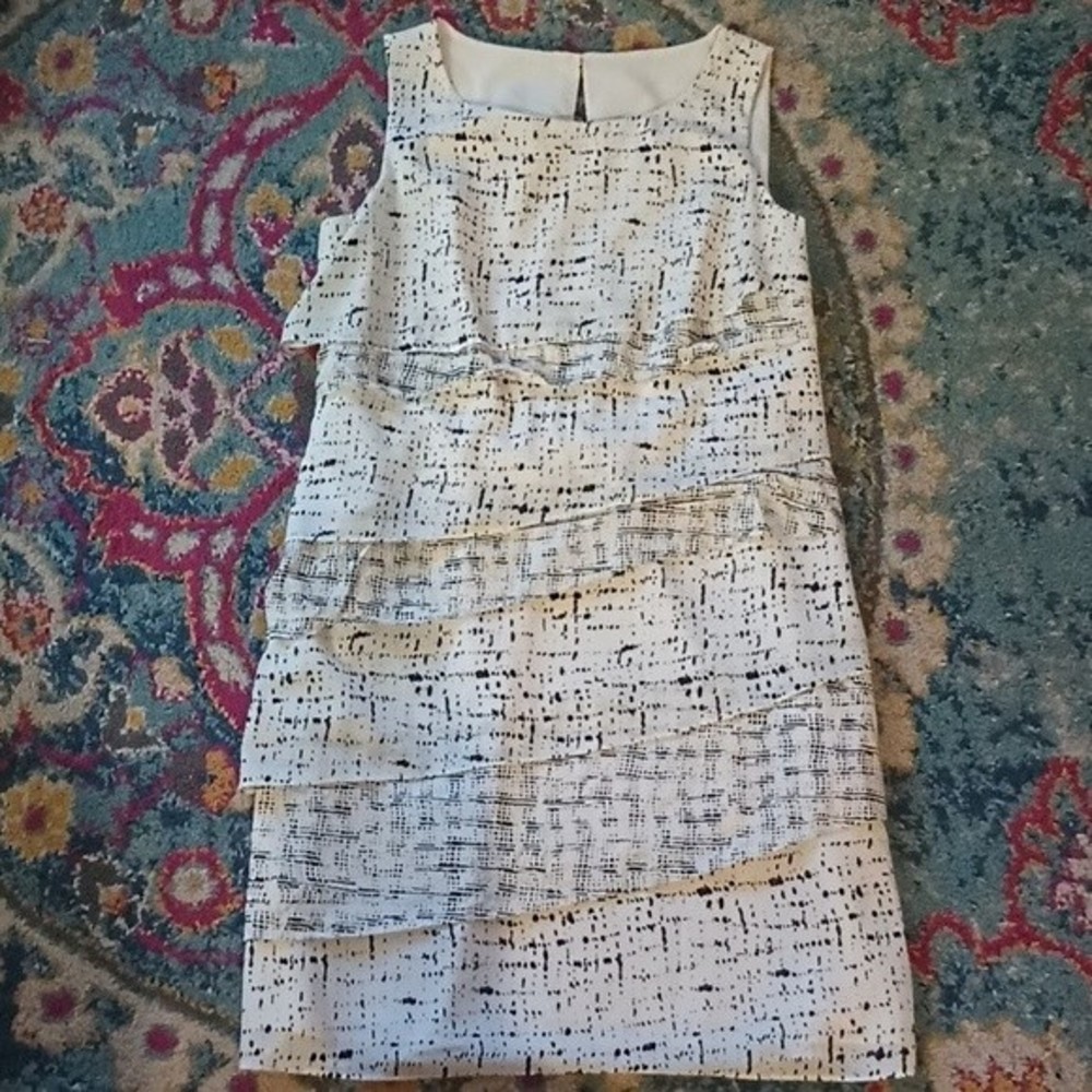 Ann Taylor White Black Abstract Print Tiered Ruffle Silk Blend Dress 8